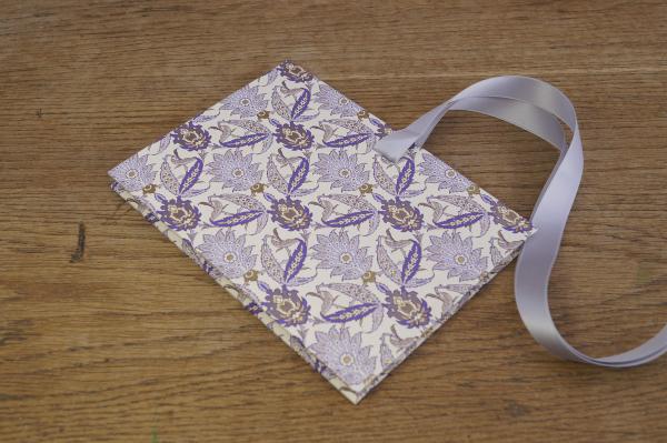 Leporello with light photo cardboard as a gift idea